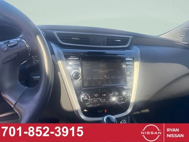 Certified Used 2019 Cayenne Red Pearl Nissan Platinum image 11