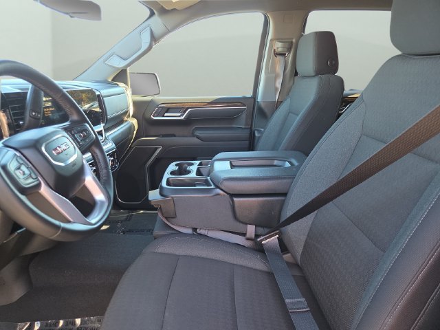 Used 2026 Onyx Black GMC Elevation image 33