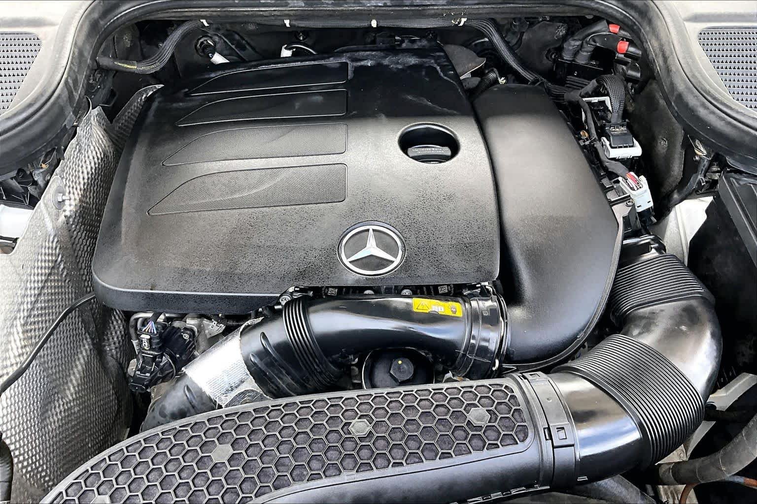 Used 2021 Polar White Mercedes-Benz GLE 350 image 33