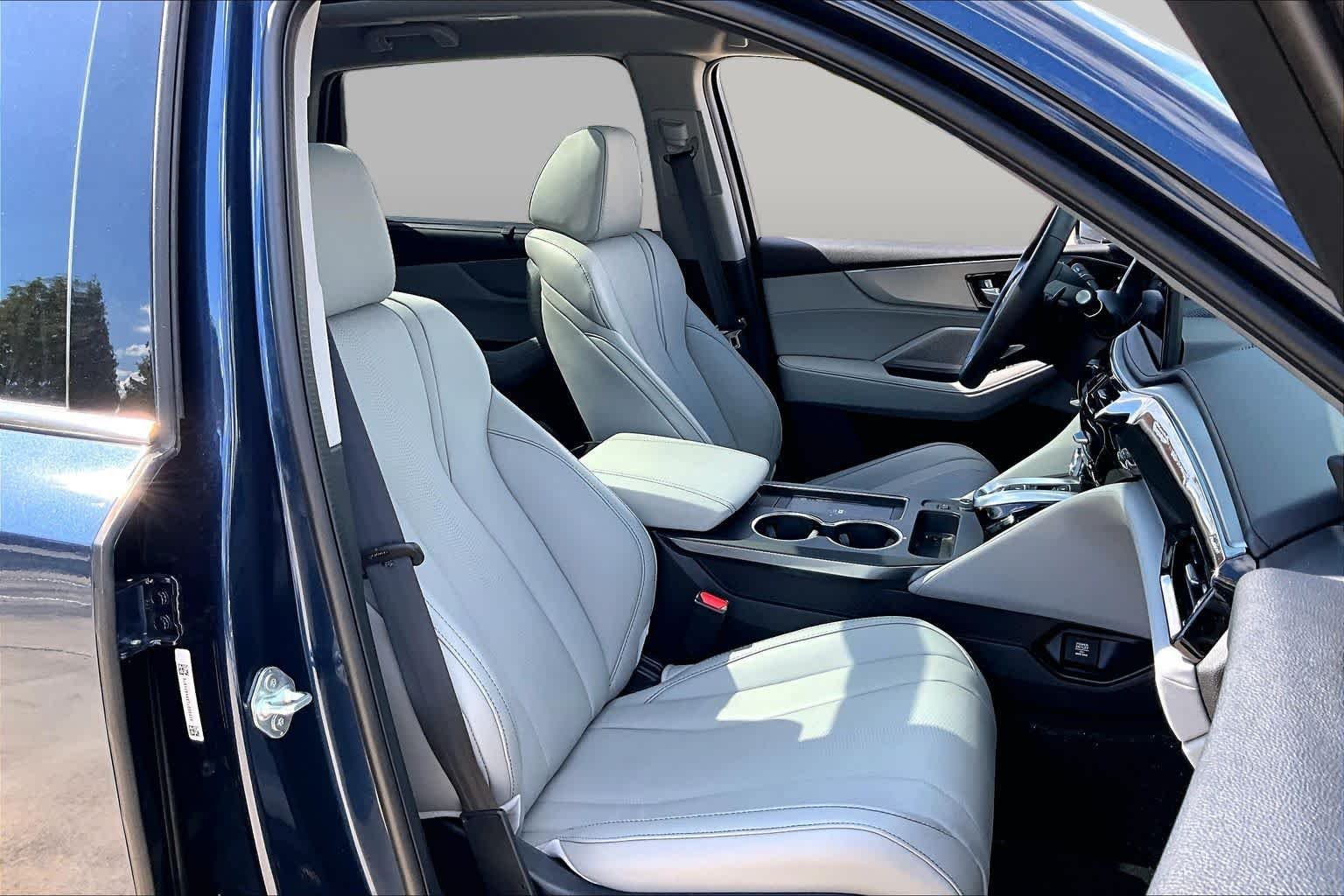 Certified Used 2026 Canyon River Blue Metallic Acura w/Technology Package image 9