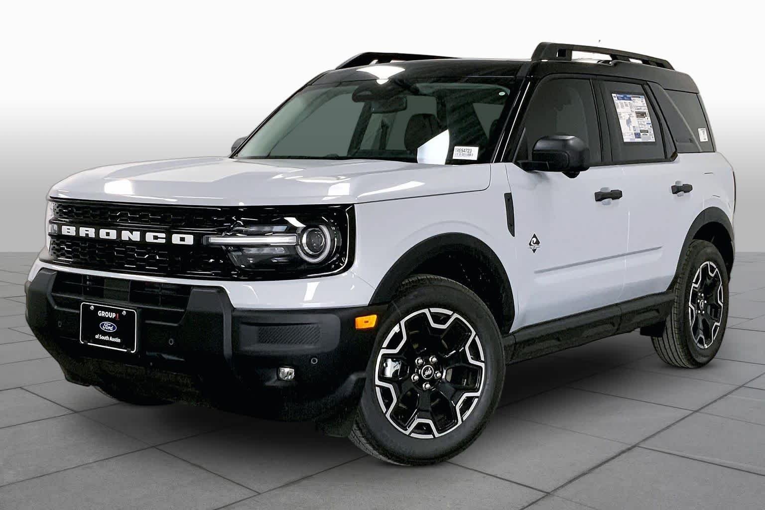 New 2026 Space White Metallic Ford Outer Banks® image 21