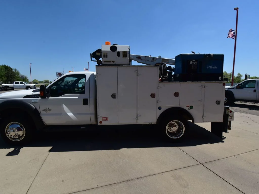 2014 Ford F-550 - Photo 7