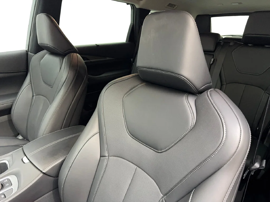 Used 2026 Gray INFINITI LUXE image 29