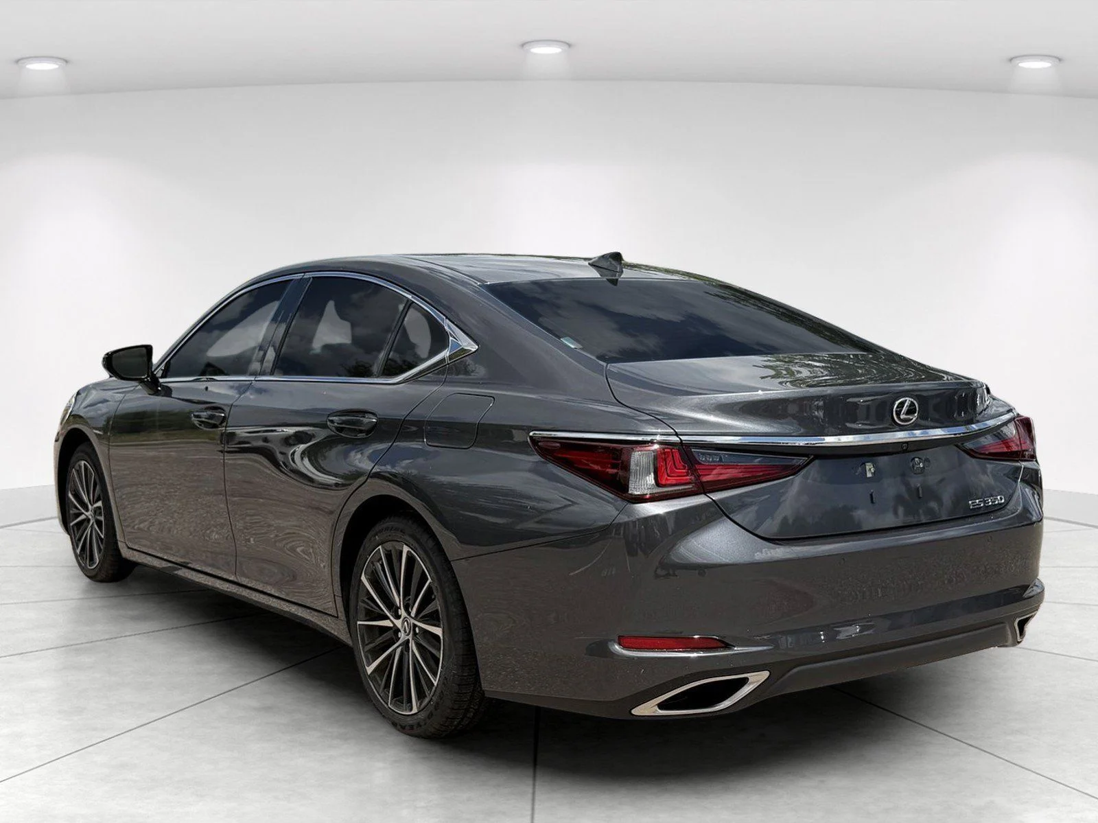 Used 2024 Gray Lexus 350 image 5