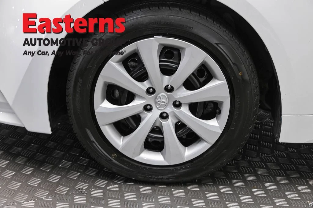 Used 2024 White Toyota LE image 31