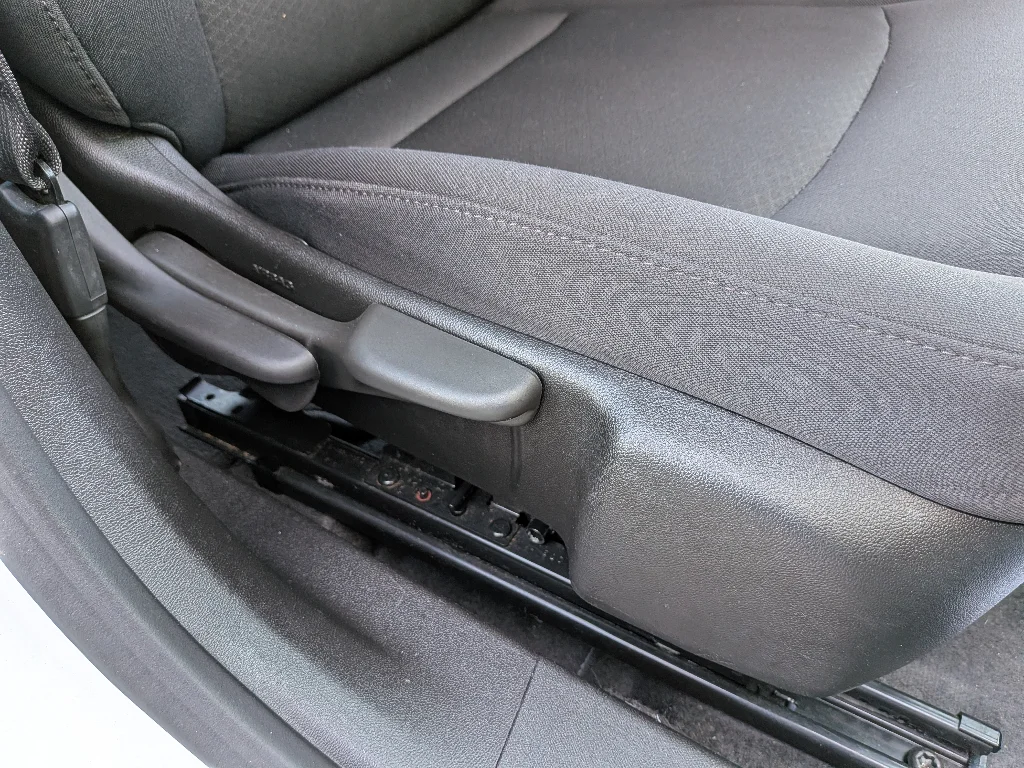 Used 2024 Summit White Chevrolet LT image 19
