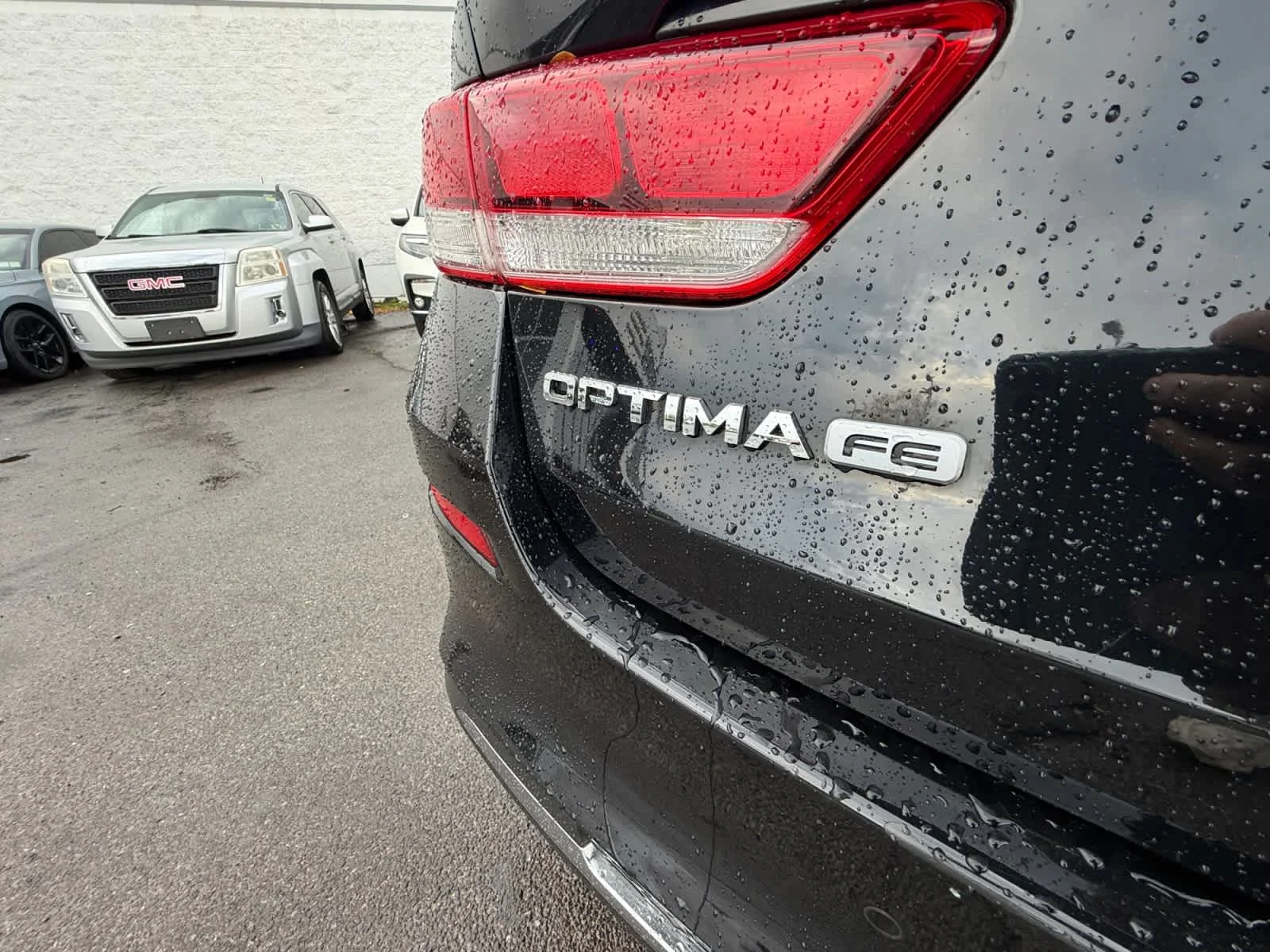 Used 2020 Ebony Black Kia LX image 31