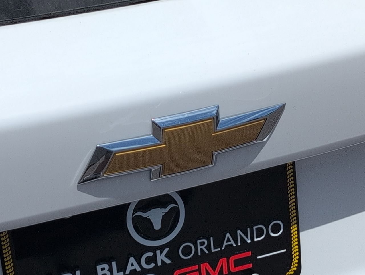 New 2026 Summit White Chevrolet LT image 28