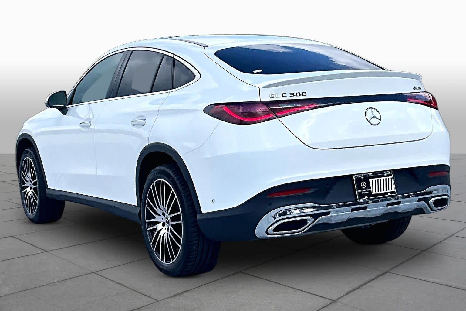 Used 2026 Polar White Mercedes-Benz GLC 300 image 12