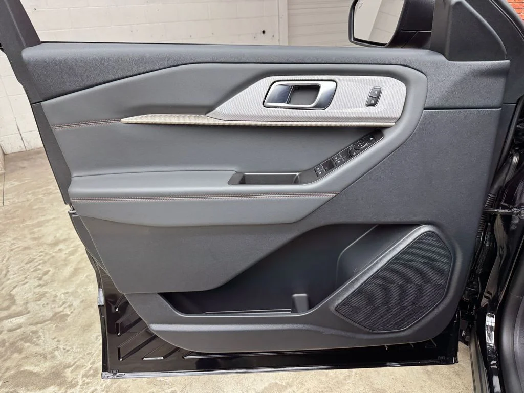 New 2026 Agate Black Metallic Ford Active image 9