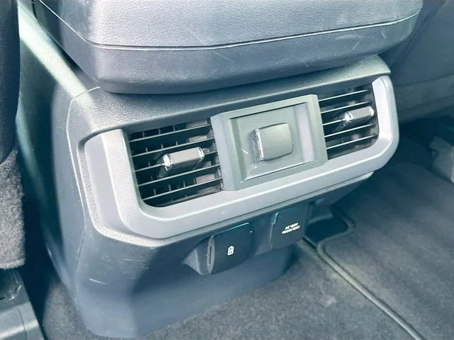 Used 2025 Blue Ford XLT image 24