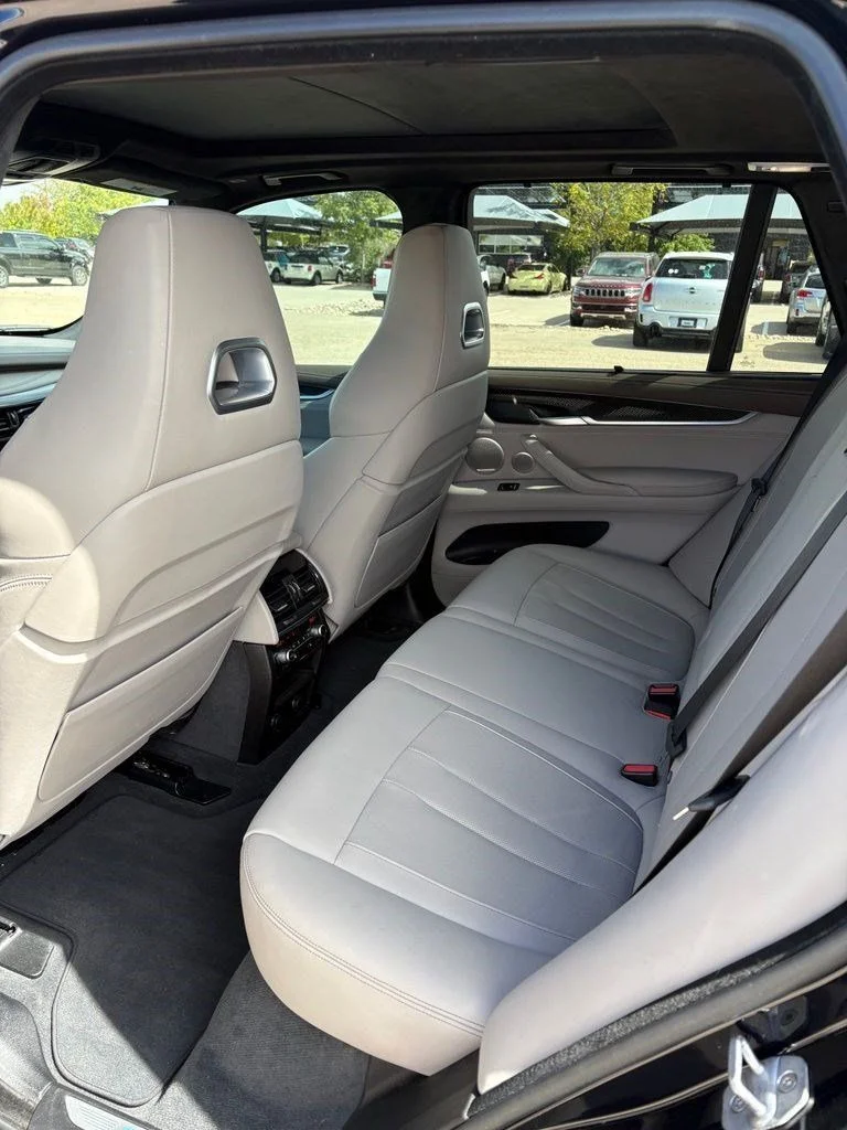 Used 2018 Black BMW Base image 13