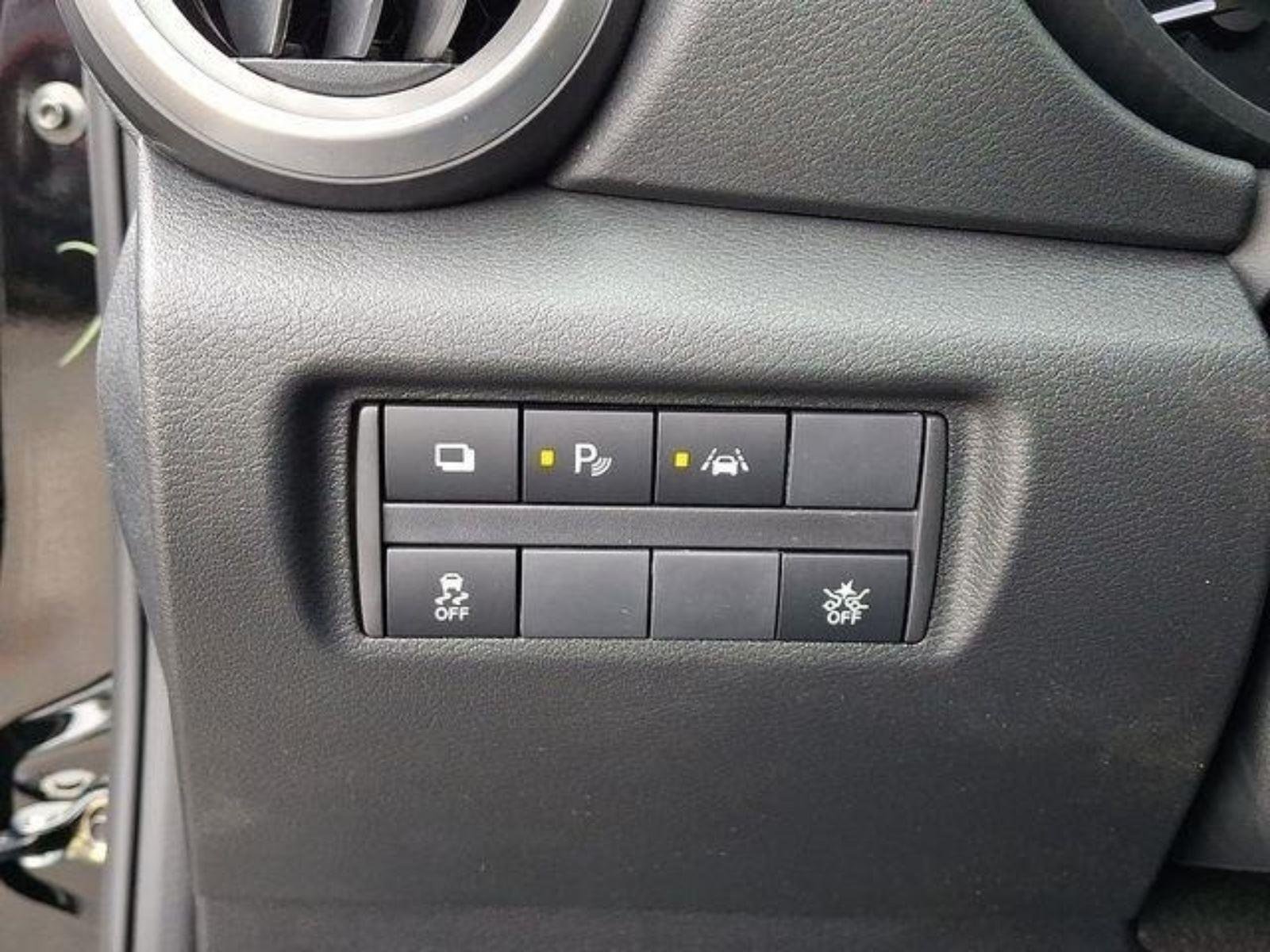 2025 Nissan Versa Sedan S - Photo 16