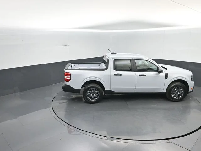 New 2026 Space White Metallic Ford XLT image 22