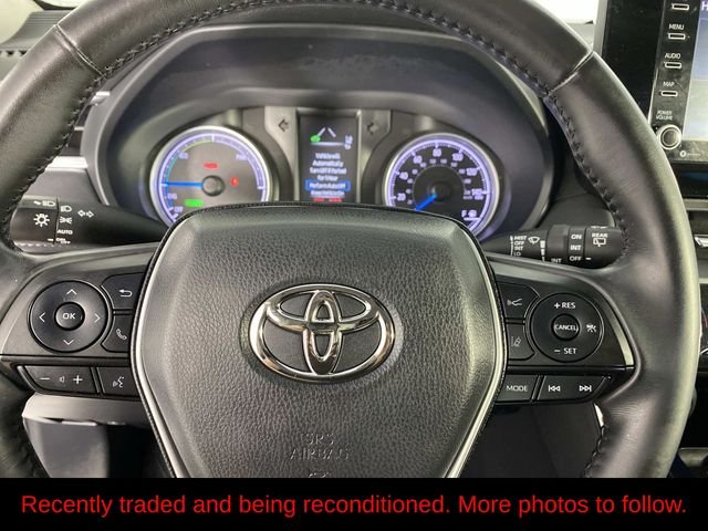 Used 2021 White Toyota LE image 13
