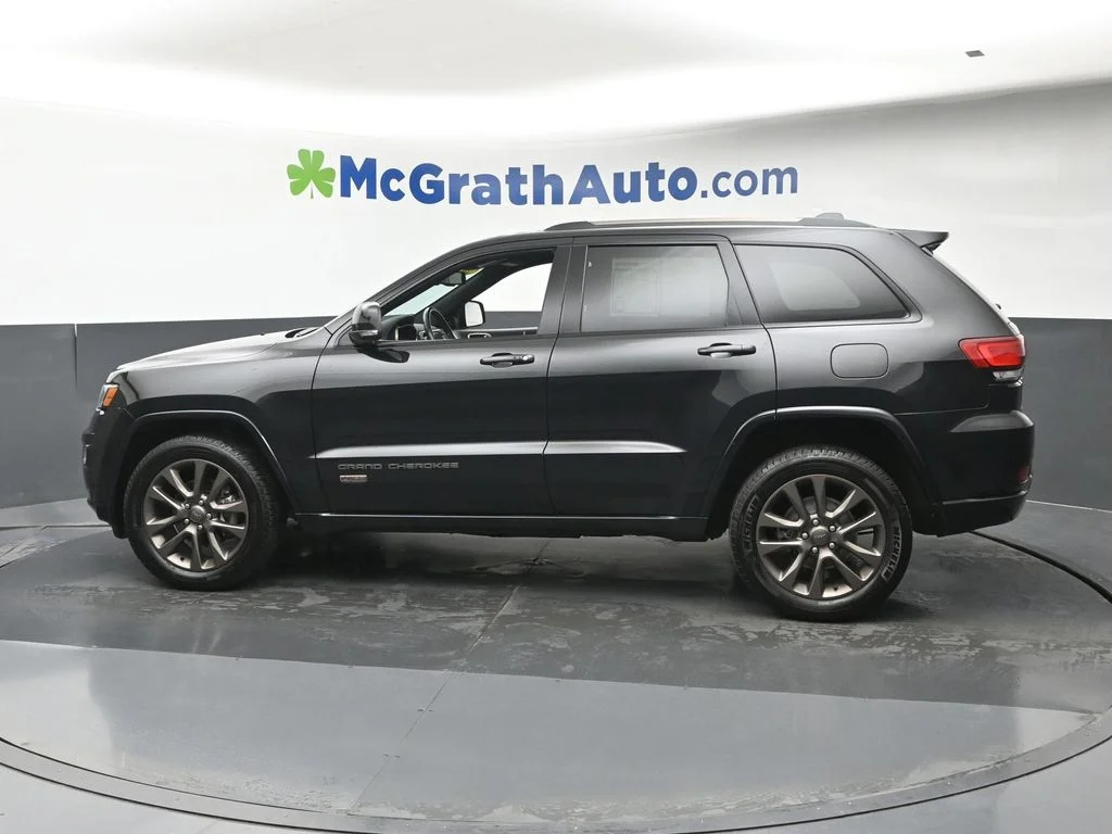 Used 2016 Black Jeep Limited image 24