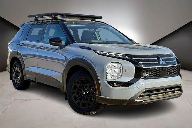 New 2026 Gray Mitsubishi TRAIL EDITION S-AWC image 2
