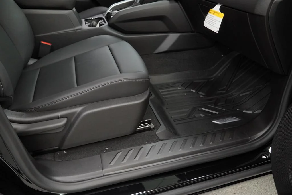 New 2026 Black Chevrolet LT image 30