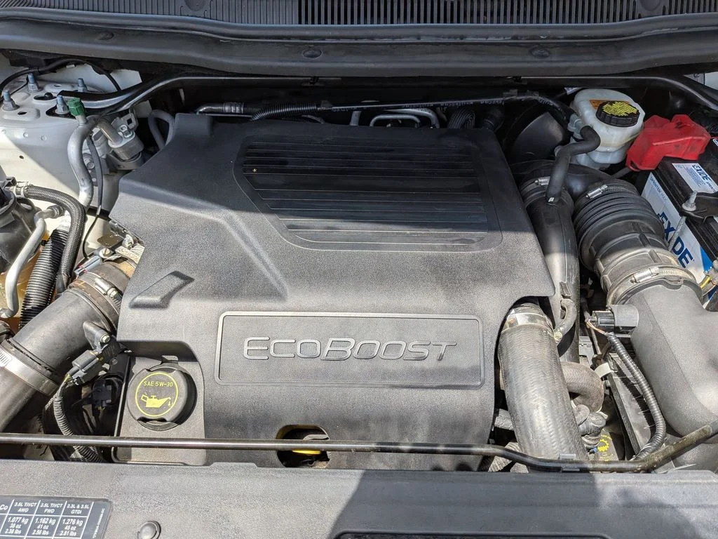 Used 2019 White Ford Sport image 35