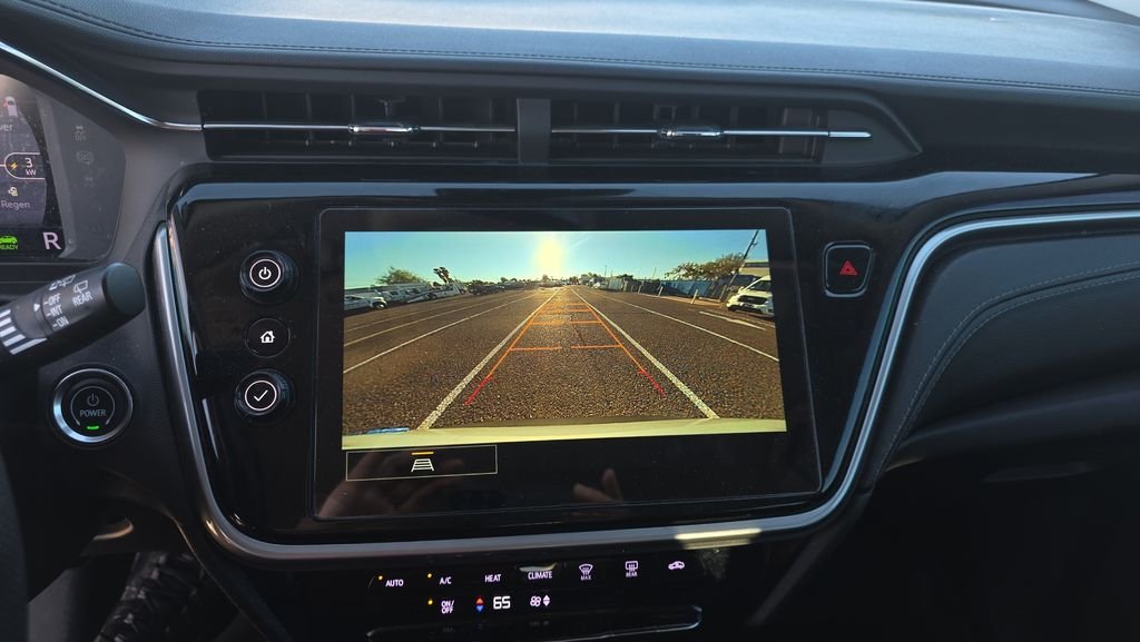 Used 2023 Silver Chevrolet LT image 23