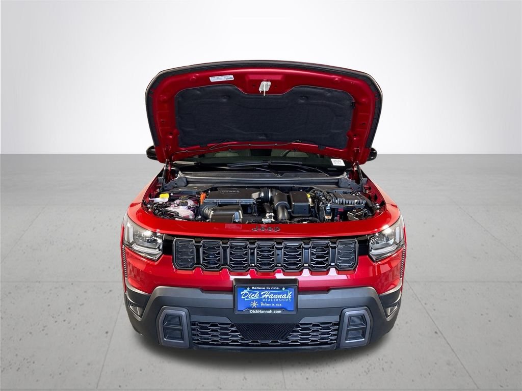 New 2026 Red Hot Pearl-Coat Exterior Paint Jeep  image 21