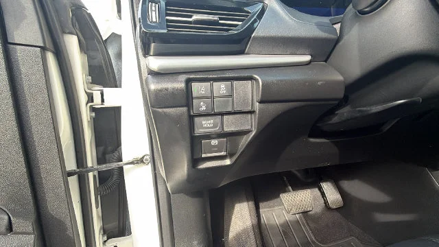 Used 2019  Acura Base image 19