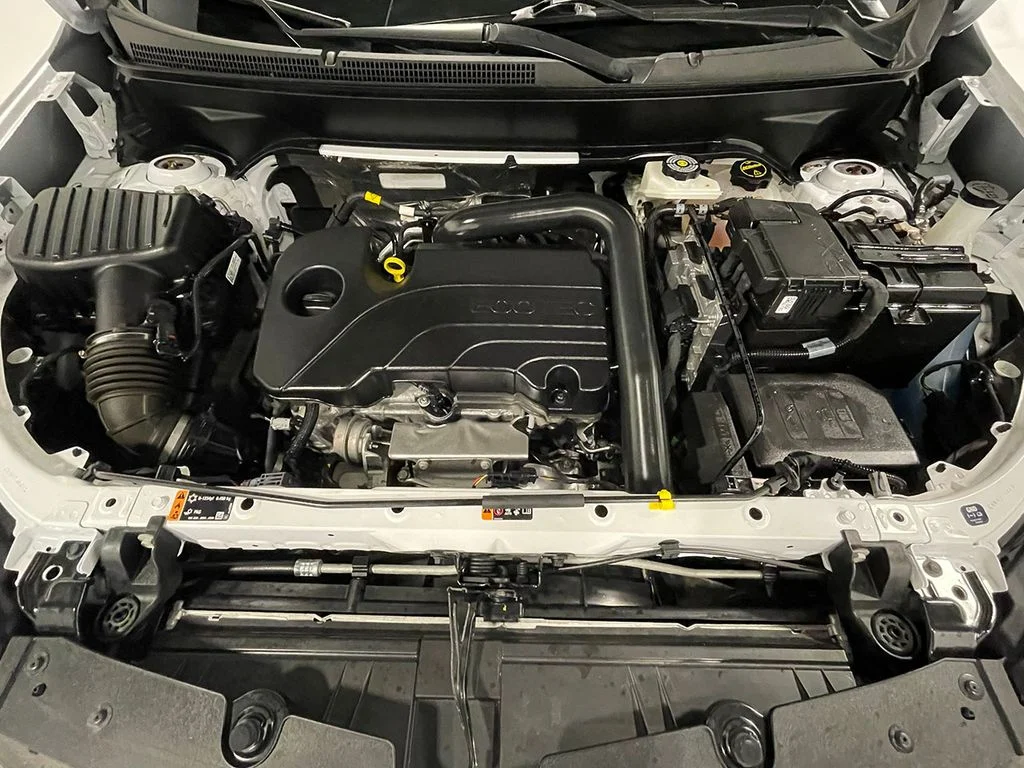 Used 2024 White Chevrolet LS image 37