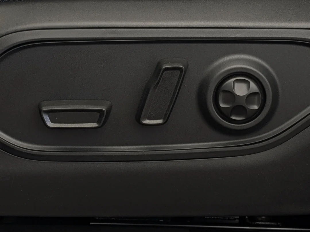 New 2026 Black Jeep 85th Anniversary - - 4x4 - 2.0L Turbo - Dual-Pane Panoramic Sunroof - Trailer Tow Pkg & More! image 14