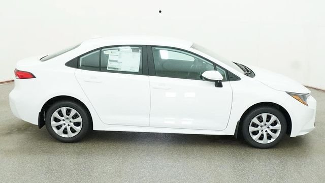 New 2027 Ice Cap Toyota LE image 14