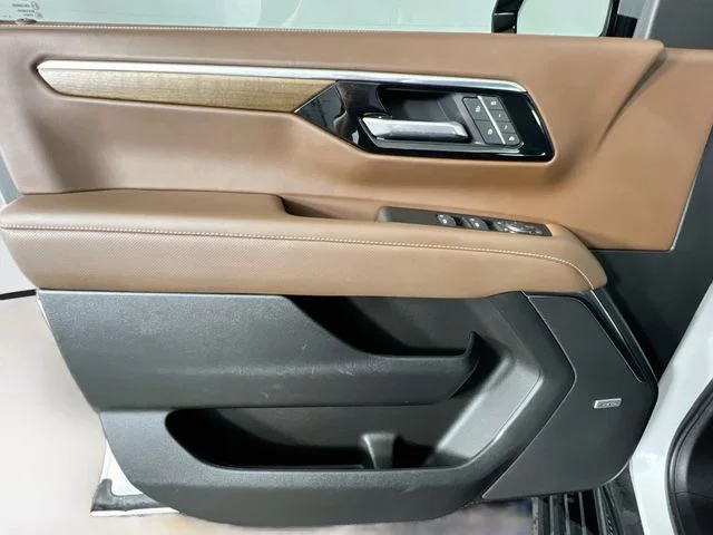 Used 2025 Beige Chevrolet High Country image 35