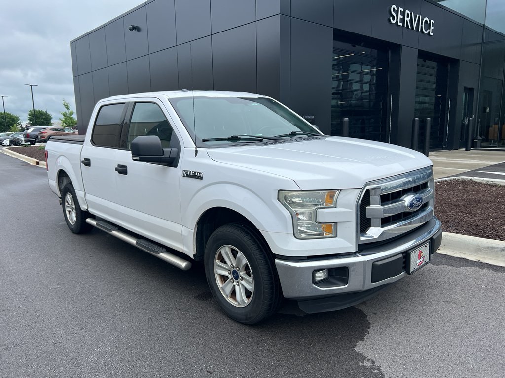 2015 Ford F-150 XLT SuperCrew 145-in's photo