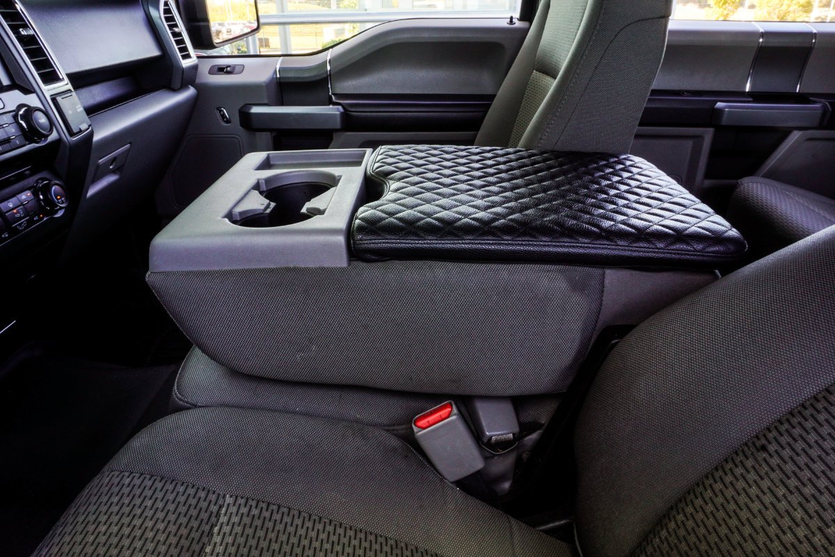 Used 2016 Gray Ford XLT image 20