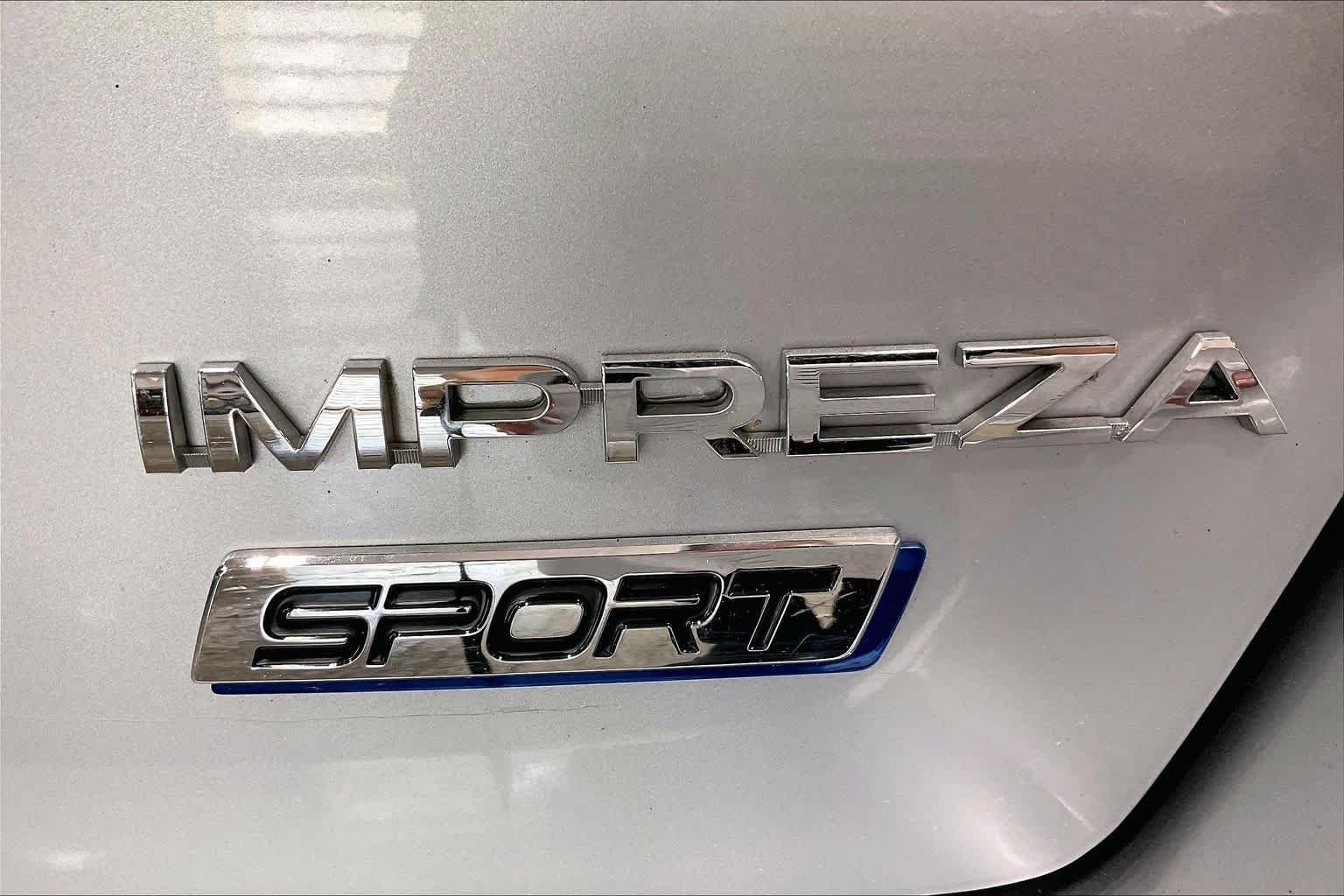 Used 2013 Ice Silver Metallic Subaru 2.0i Sport Premium image 10