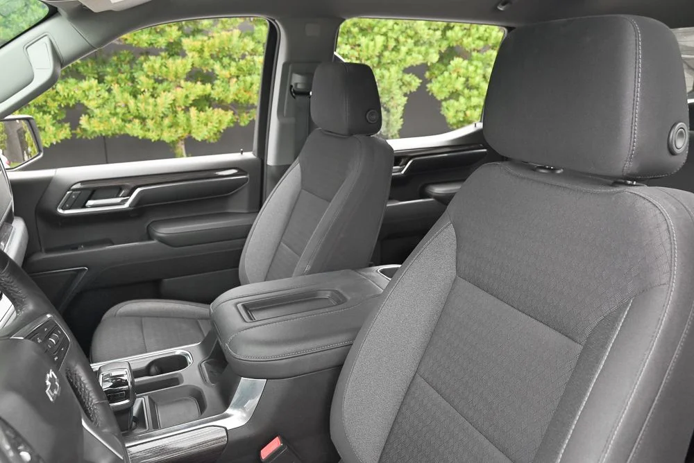 Used 2022 White Chevrolet RST image 5