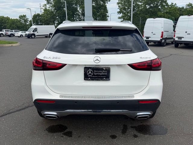 Used 2022  Mercedes-Benz GLA 250 image 6