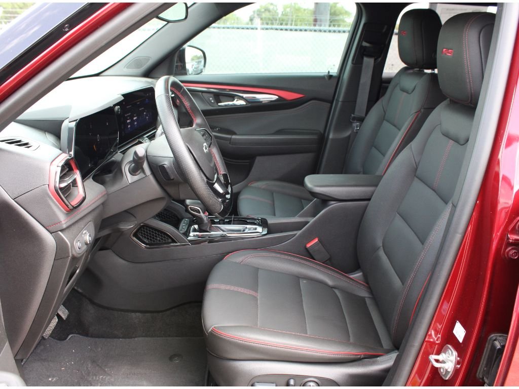 Used 2025 Crimson Metallic Chevrolet RS image 4