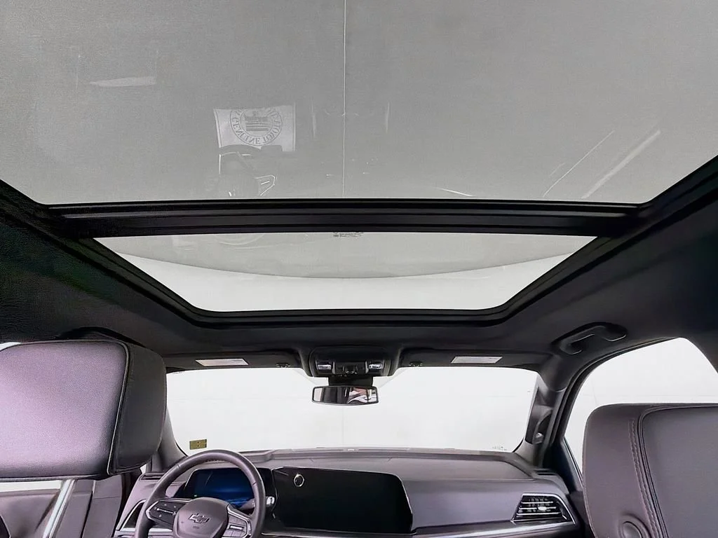 Used 2025 Cypress Gray Chevrolet RST image 15