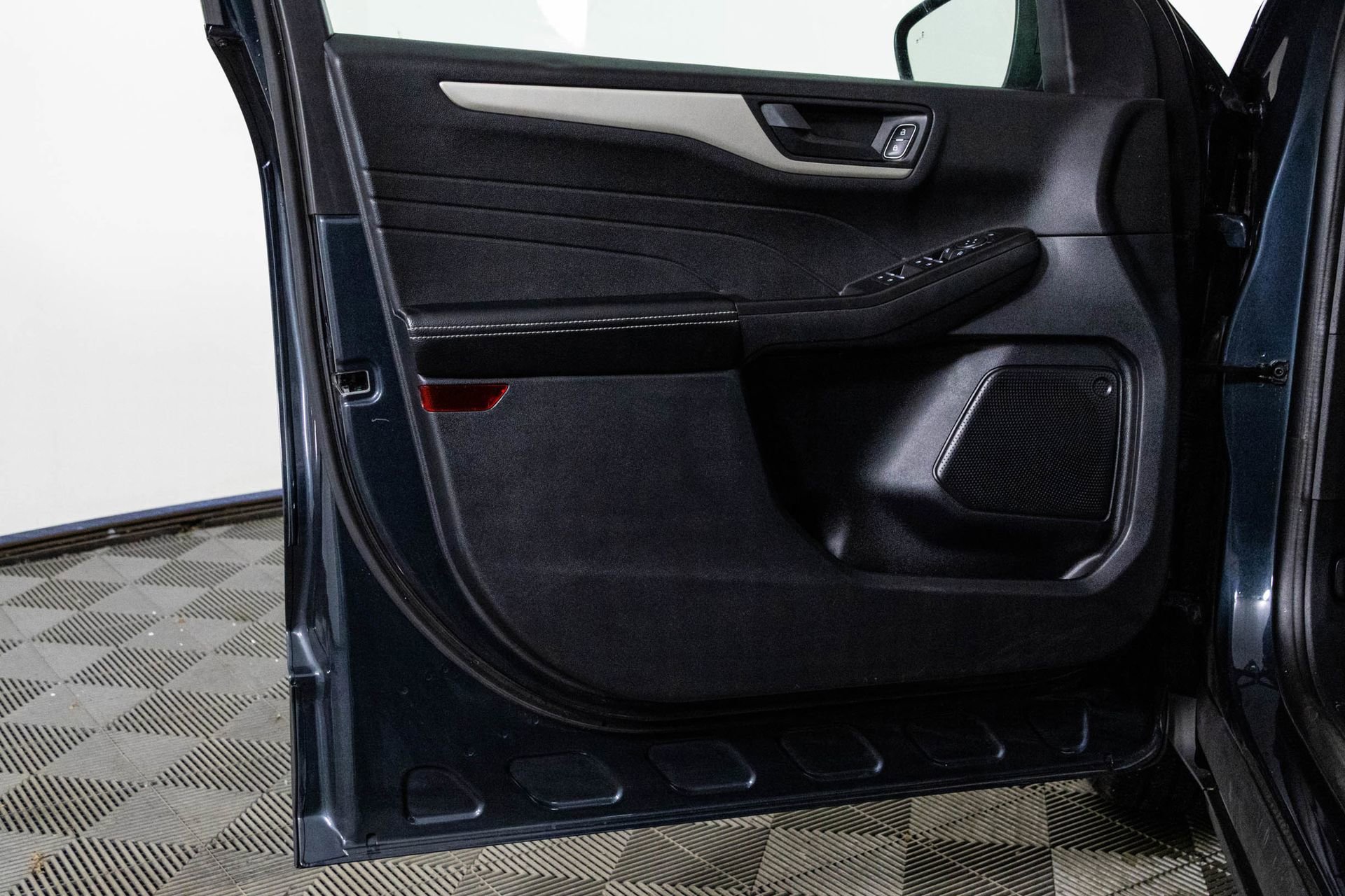 2022 FORD ESCAPE - Image 32