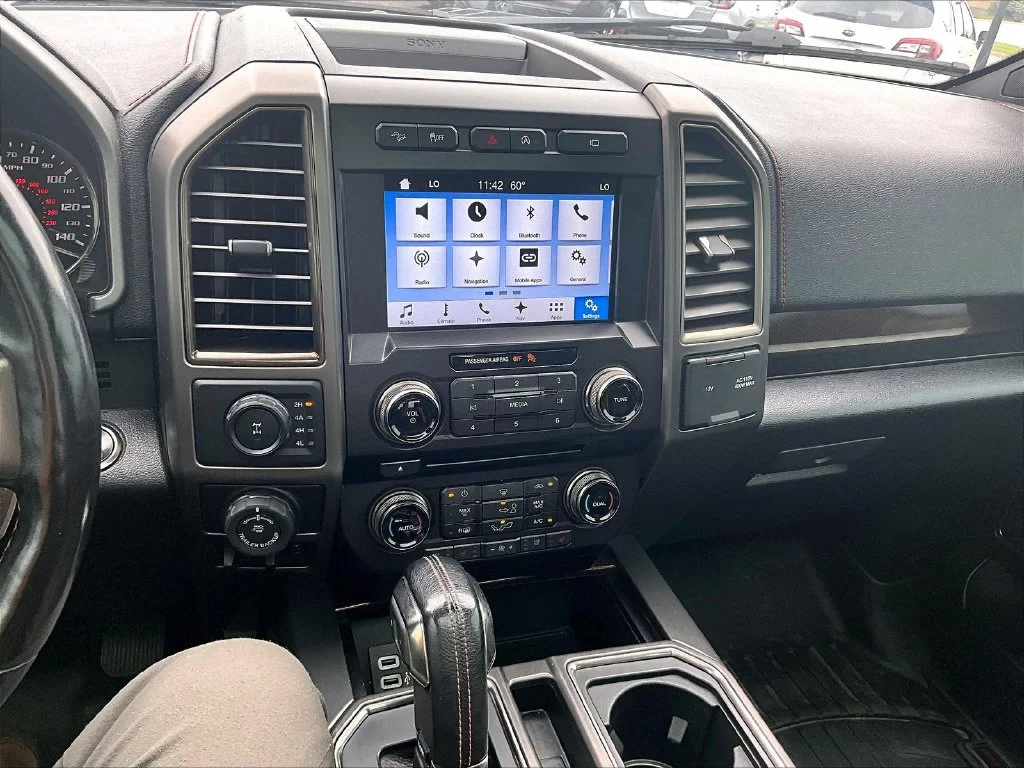 Used 2017 White Ford Raptor image 32