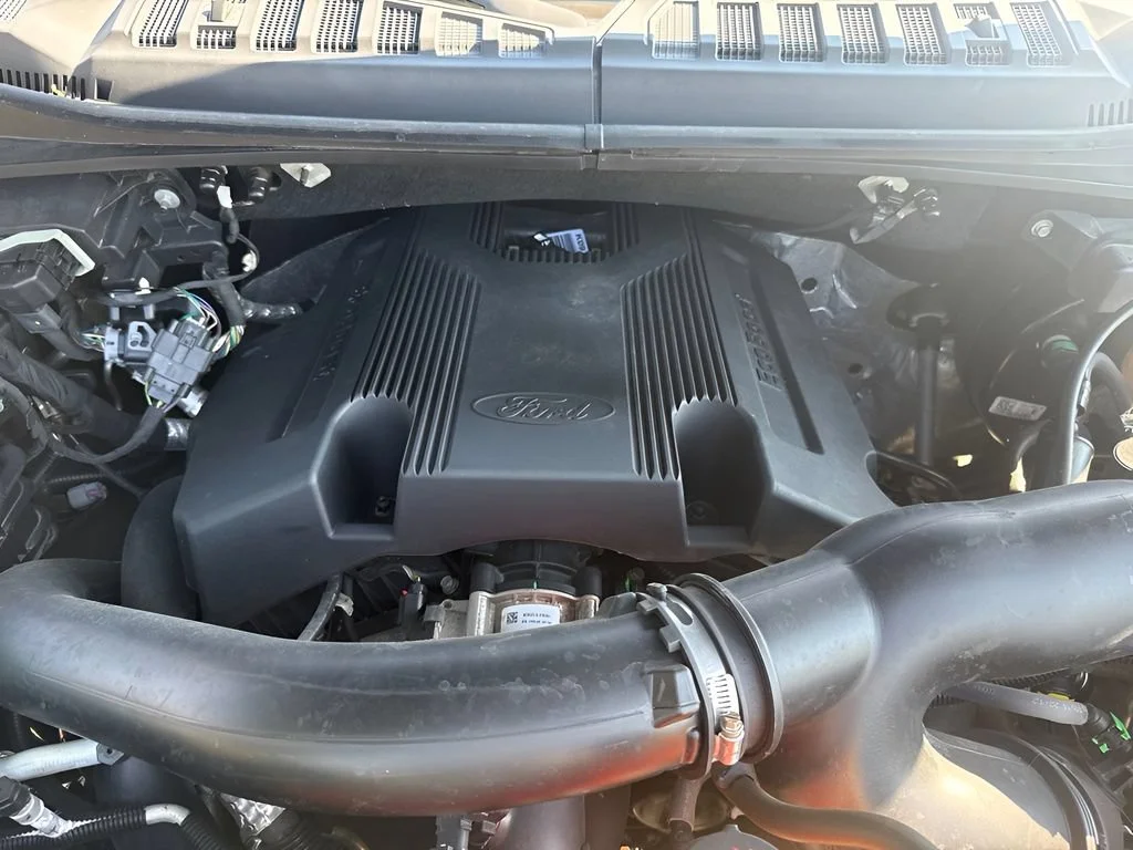 Used 2018 Gray Ford XL image 33