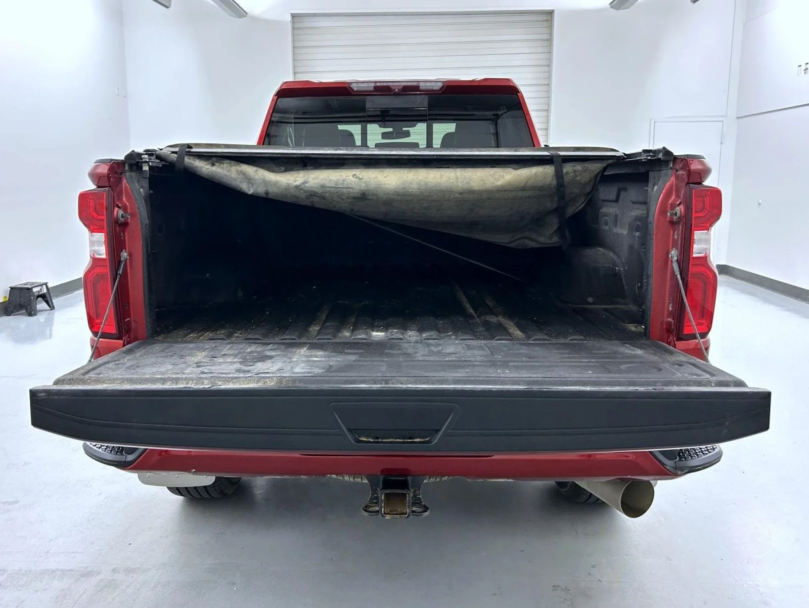 Used 2022 Red Chevrolet High Country image 22