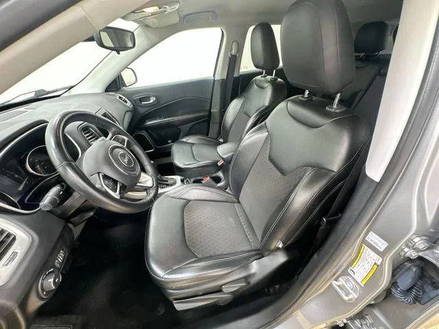 Used 2021 Silver Jeep Latitude image 14