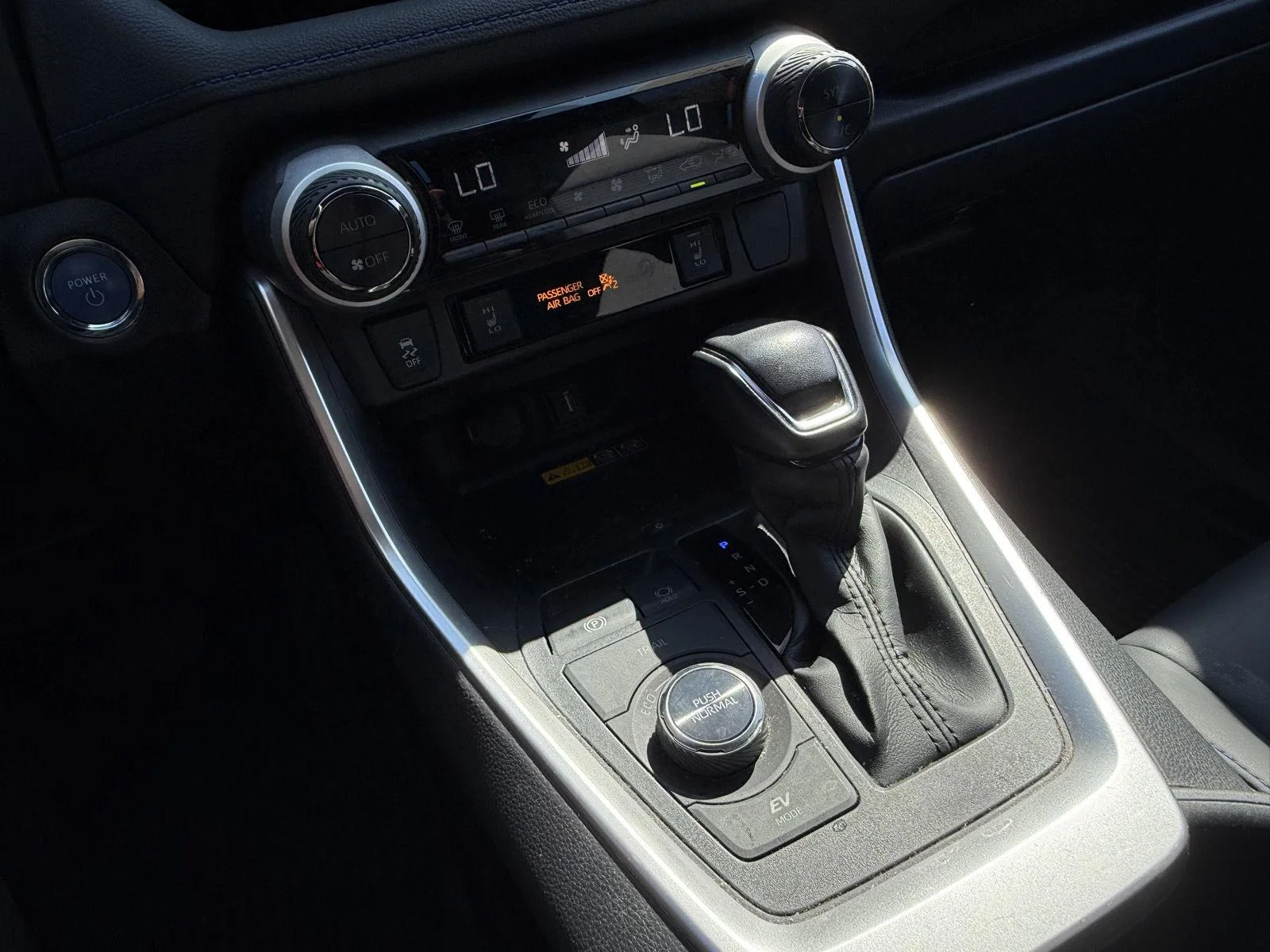 Used 2022  Toyota Hybrid XSE image 15