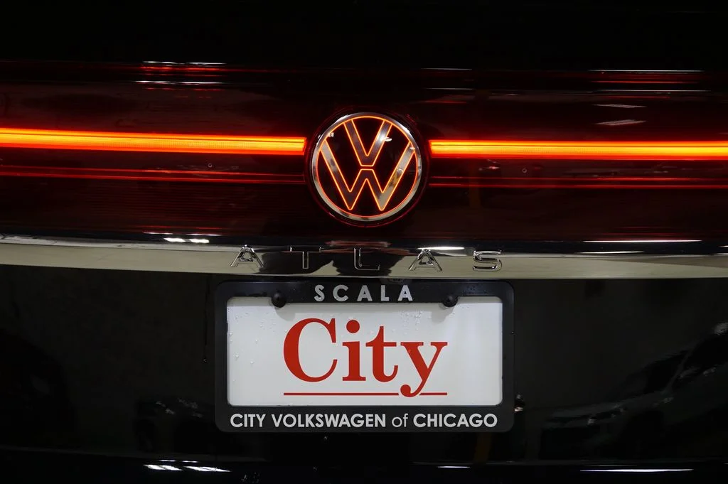 New 2026 Deep Black Volkswagen 2.0T SE w/Technology image 36