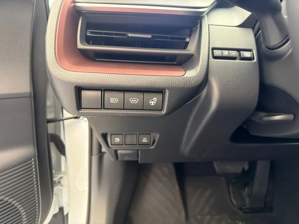 New 2026 Wind Chill Pearl <sup>1</sup> Toyota  SE image 13