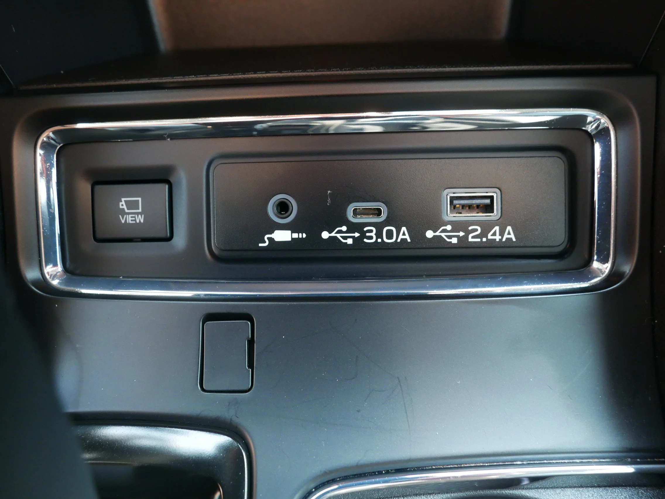 Used 2025 Magnetite Gray Metallic Subaru Onyx Edition Touring image 33