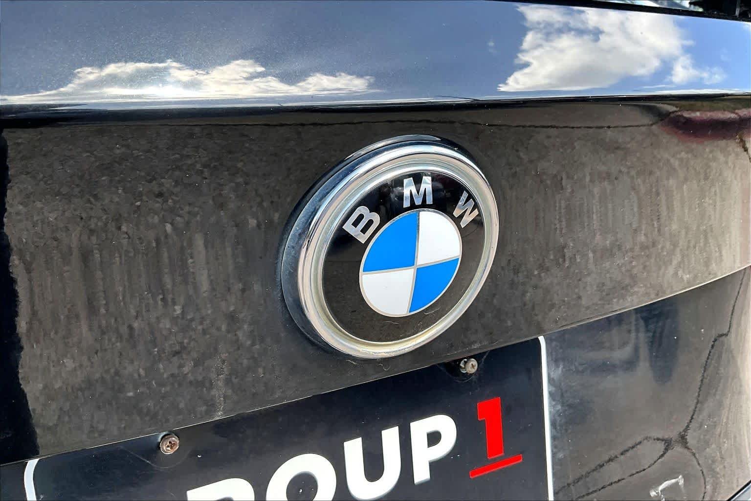 Used 2018 Black Sapphire Metallic BMW 330i xDrive image 9