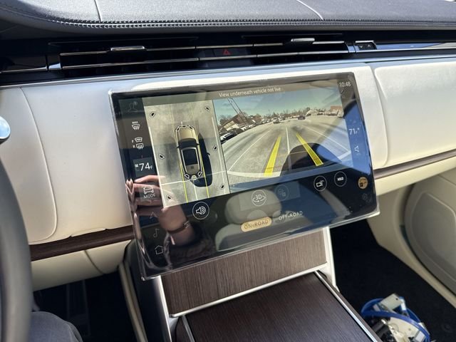 New 2026 Fuji White Land Rover SE image 15