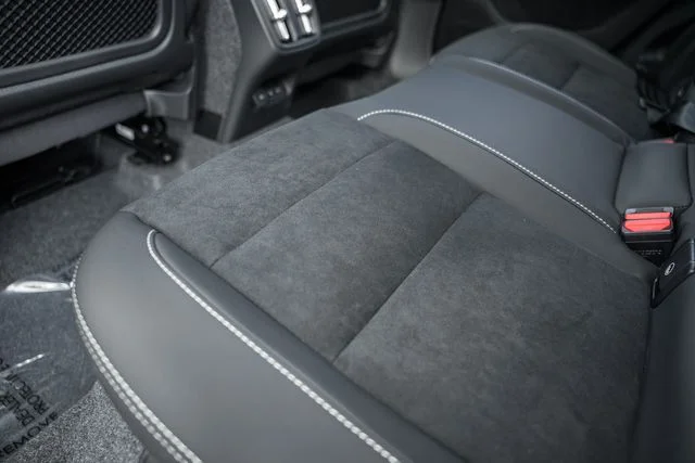 New 2026 Denim Blue Volvo B5 Ultra Black Edition image 33