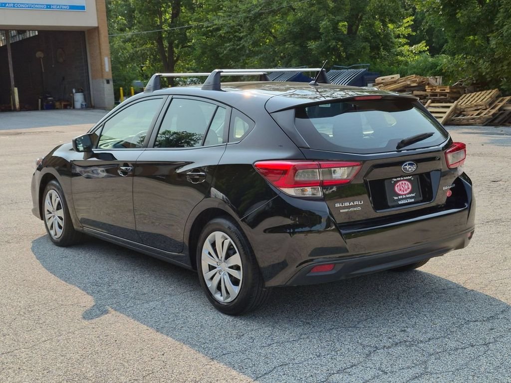 Used 2023 Black Subaru Base image 7